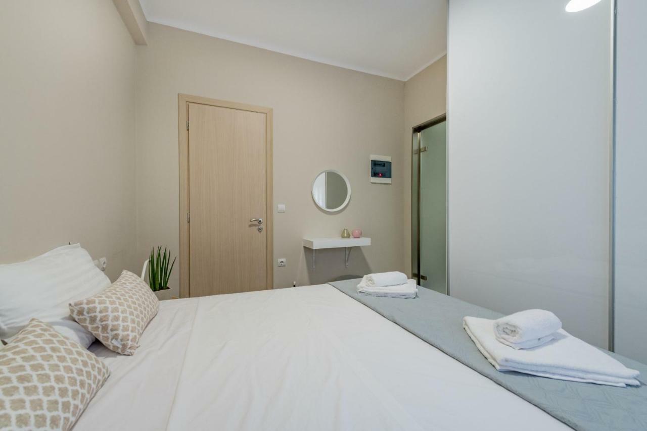Stylish & Bright Apartment In The City Centre Zakynthos Town Exterior photo